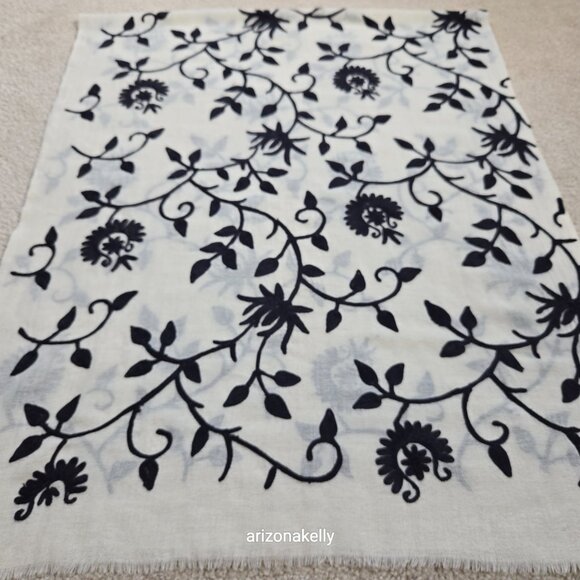 Ivory Wool Scarf with Black Chain Stitch Embroidery - Picture 13 of 14